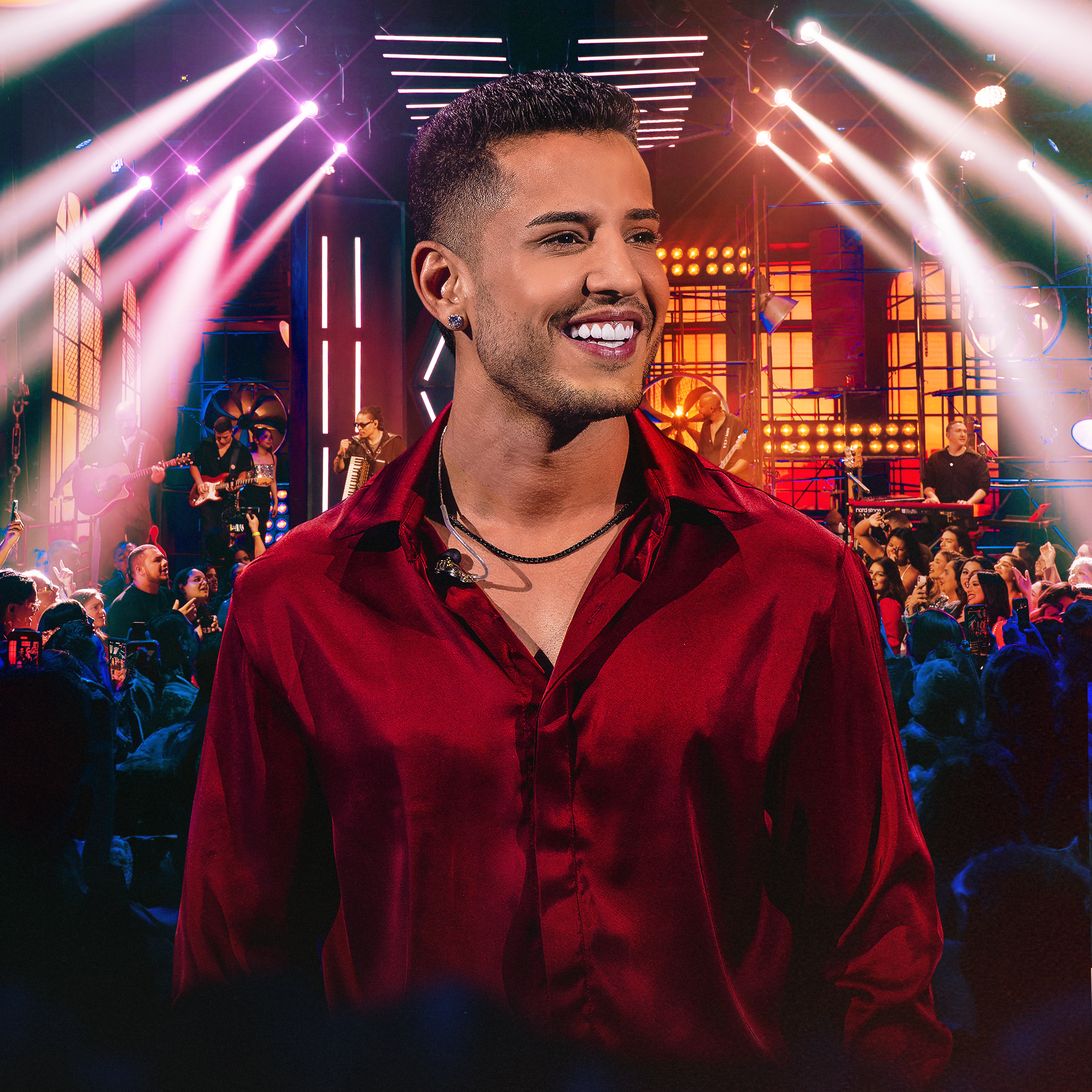 Kevi Jonny apresenta primeira parte do DVD gravado em Goiânia